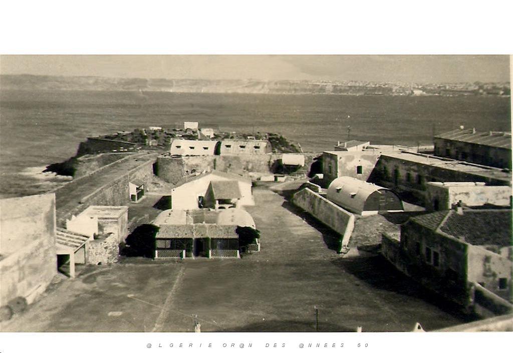 MERS EL KEBIR B LE FORT EN VUE INTERIEUR.JPG